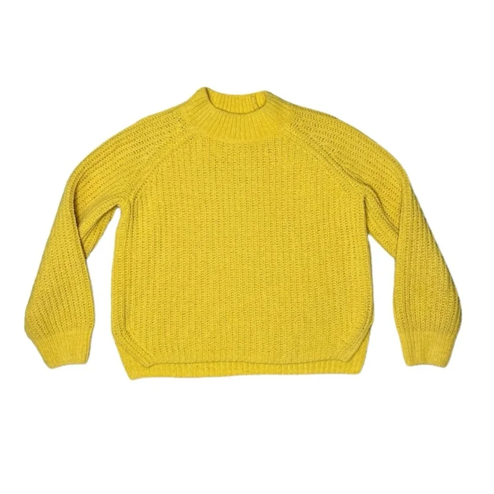 Old Navy sweater